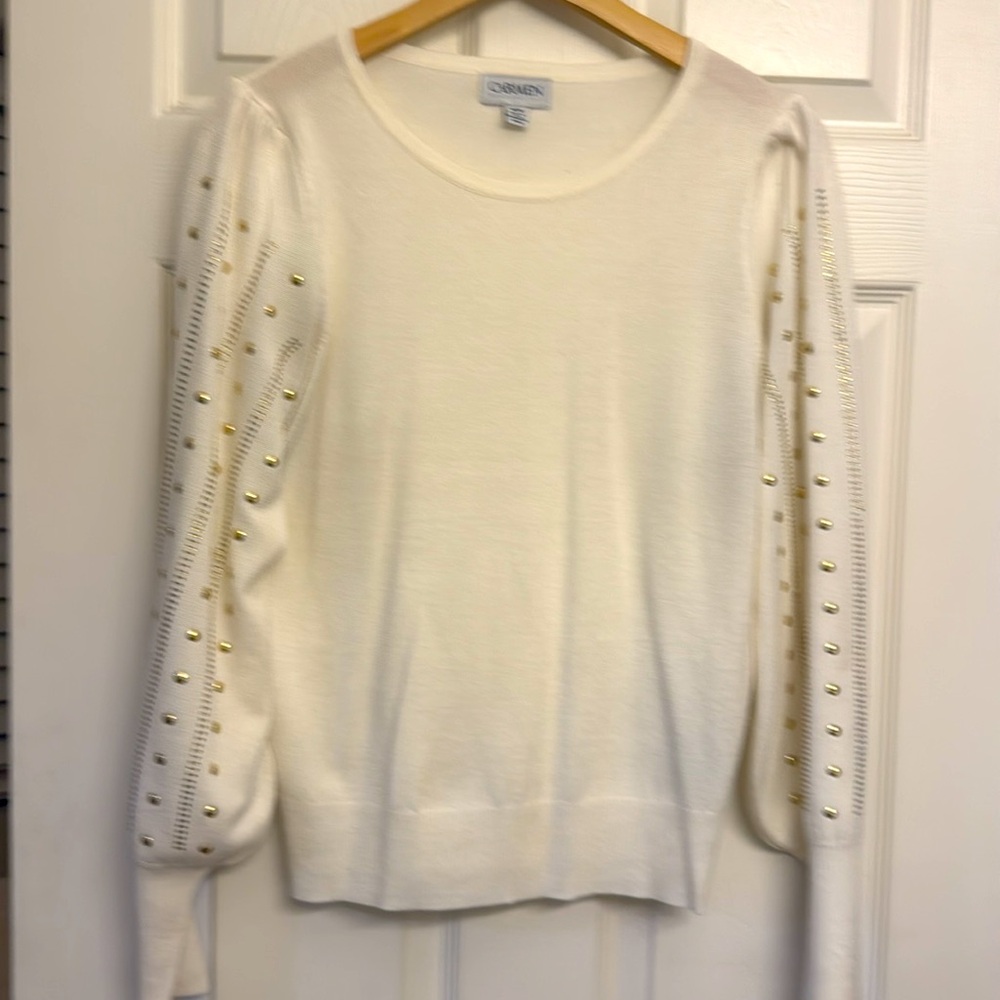 Cream color lightweight sweater SZ M
